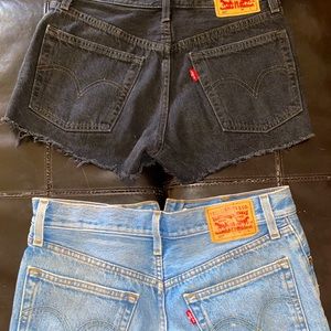 2 Levi Jean shorts bundle